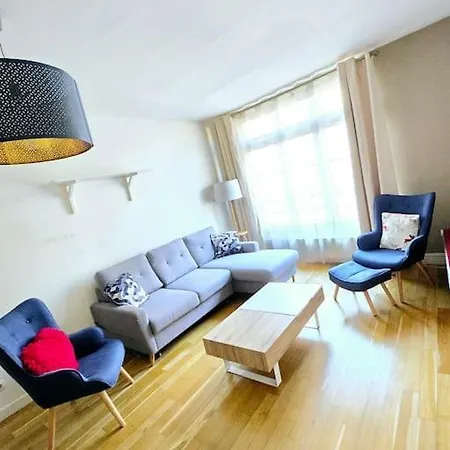 Grand T2 Hypercentre Apartment